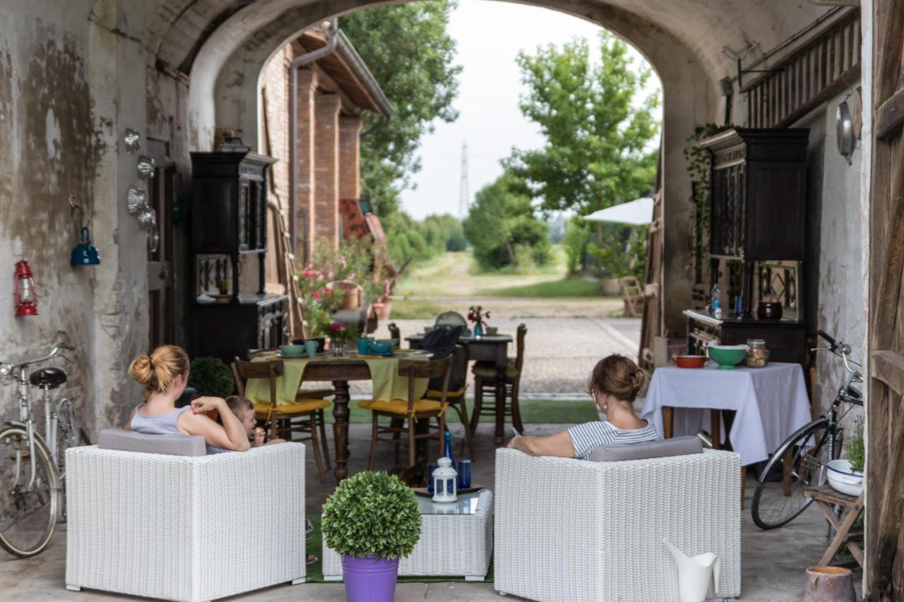 B&B Antica Cascina Boretto Buitenkant foto