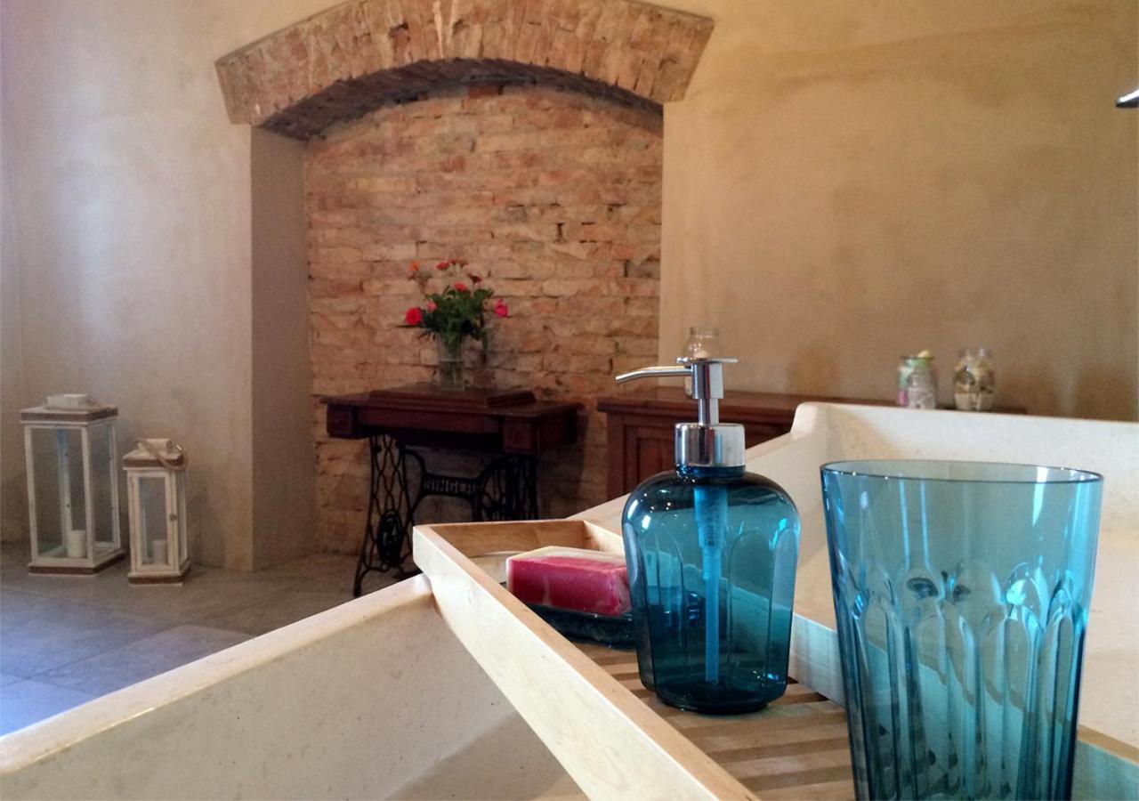 B&B Antica Cascina Boretto Buitenkant foto