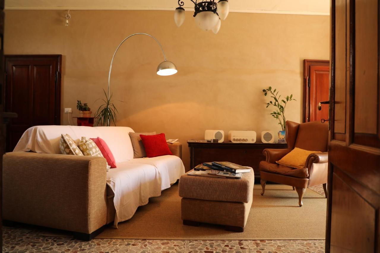 B&B Antica Cascina Boretto Buitenkant foto